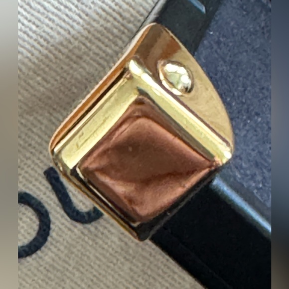 LOUIS VUITTON Eye Trunk iphone X & XS
Monogram Reverse - Picture 14 of 16